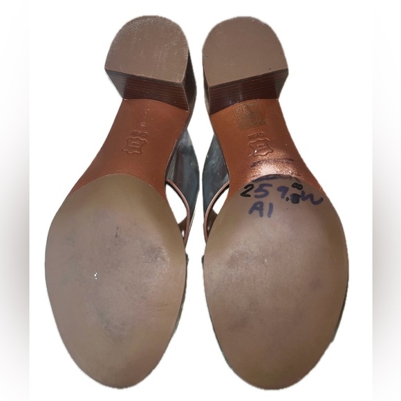 Tory Burch Montrose Stacked Block Heel in Silver, Size 6.5M - Picture 12 of 13